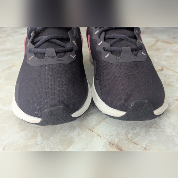 Nike Women's Legend Essential 2 Trainers Shoes Size 8 - Picture 10 of 16